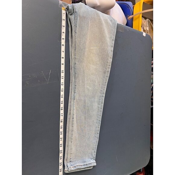 Levis Womens High-Waisted Blue Denim Jeans Size 28 button fly - Picture 10 of 16